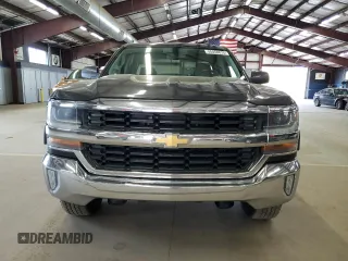 2016 Chevrolet Silverado 1500 LT with VIN 1GCVKREC2GZ350369, listed as a Copart auction lot 55458815 with 220,578 mi miles and Clean Title. Bid and sale history available at carsss.com. Image 5.