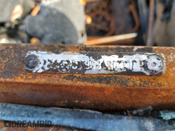 1985 Jeep CJ z VIN 1JCCM87E5FT029727, wystawiony jako Copart lot #71958704 z przebiegiem Nie podano mil oraz Nie do naprawy. Historia ofert i sprzedaży dostępna na DreamBid. Obrazek 12.