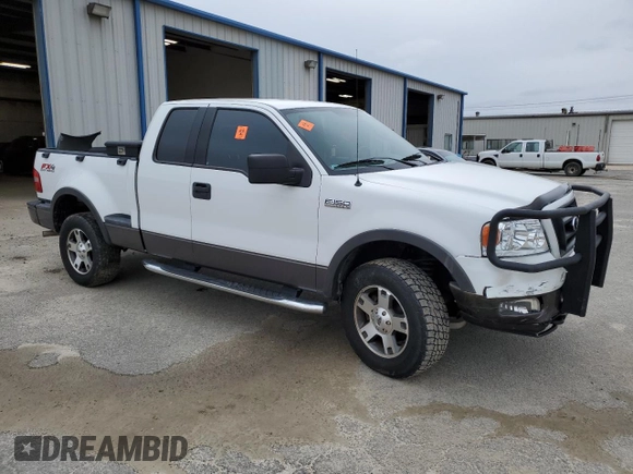 2004 Ford F-150 XLT with VIN 1FTPX045X4KC42398, listed as a Copart auction lot 45728165 with 83,147 mi miles and Clean title. Bid and sale history available at DreamBid. Image 4.