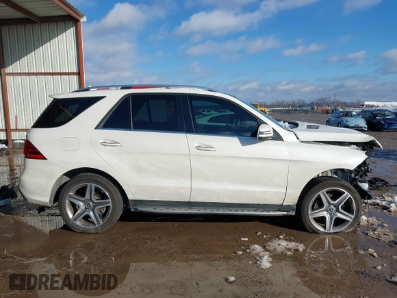 2019 Mercedes-Benz GLE 400 with VIN 4JGDA5GB3KB206029, listed as a IAAI auction lot 41279145 with 37,101 mi miles and . Bid and sale history available at DreamBid. Image 14.