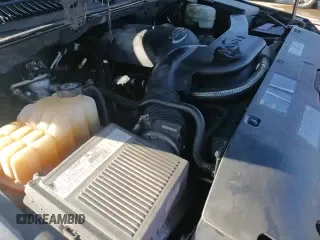 2003 Chevrolet Suburban LT z VIN 1GNGK26U33R278686, wystawiony jako Copart lot #86648554 z przebiegiem 209 059 mil mil oraz Szkoda całkowita • Salvage title. Historia ofert i sprzedaży dostępna na DreamBid. Obrazek 14.