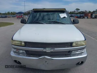 2000 Chevrolet Silverado 1500 with VIN 2GCEC19W3Y1137511, listed as a IAAI auction lot 41449575 with 309,743 mi miles and . Bid and sale history available at DreamBid. Image 12.