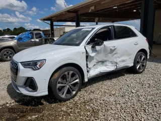 2020 Audi Q3 S line Prestige with VIN WA1FECF38L1020147, listed as a Copart auction lot 60912325 with 38,482 mi miles and Salvage title. Bid and sale history available at DreamBid. Image 1.