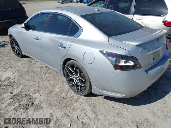 2012 Nissan Maxima SV z VIN 1N4AA5AP0CC862427, wystawiony jako IAAI lot #42043112 z przebiegiem 215 327 mil mil oraz . Historia ofert i sprzedaży dostępna na DreamBid. Obrazek 3.