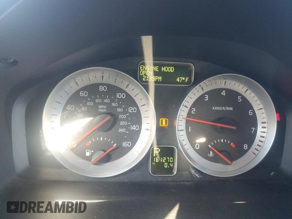 2012 Volvo C70 T5 with VIN YV1672MC3CJ131910, listed as a Copart auction lot 46403165 with 161,270 mi miles and Salvage Title. Bid and sale history available at carsss.com. Image 9.