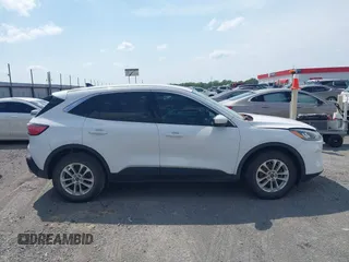2020 Ford Escape SE with VIN 1FMCU9G60LUA23335, listed as a IAAI auction lot 42133925 with 46,434 mi miles. Bid and sale history available at carsss.com. Image 13.