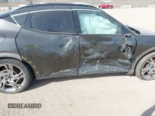 2024 Genesis GV60 z VIN KMUKEDSBXRU021487, wystawiony jako IAAI lot #41593903 z przebiegiem 10 961 mil mil oraz . Historia ofert i sprzedaży dostępna na DreamBid. Obrazek 6.