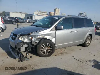 2018 Dodge Grand Caravan SXT with VIN 2C4RDGCG3JR300782, listed as a Copart auction lot 44766735 with 117,927 mi miles and Salvage Title. Bid and sale history available at DreamBid. Image 1.