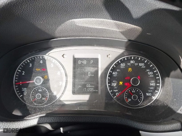 2015 Volkswagen Passat 1.8T S with VIN 1VWAT7A31FC050357, listed as a IAAI auction lot 41487346 with 171,205 mi miles. Bid and sale history available at carsss.com. Image 7.