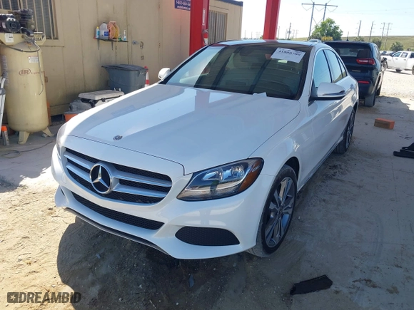2018 Mercedes-Benz C-Class C 300 with VIN WDDWF4KB9JR413617, listed as a IAAI auction lot 41800709 with 31,489 mi miles. Bid and sale history available at carsss.com. Image 17.