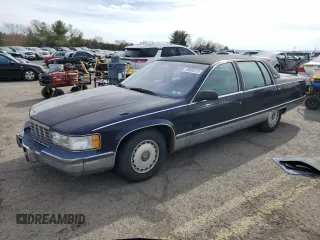 1996 Cadillac Fleetwood z VIN 1G6DW52P7TR700057, wystawiony jako Copart lot #49994225 z przebiegiem 115 819 mil mil oraz Tytuł czysty. Historia ofert i sprzedaży dostępna na DreamBid. Obrazek 1.