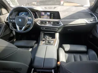 2021 BMW X5 xDrive40i with VIN 5UXCR6C04M9F81605, listed as a Copart auction lot 48498475 with 121,765 mi miles and Clean Title. Bid and sale history available at carsss.com. Image 8.