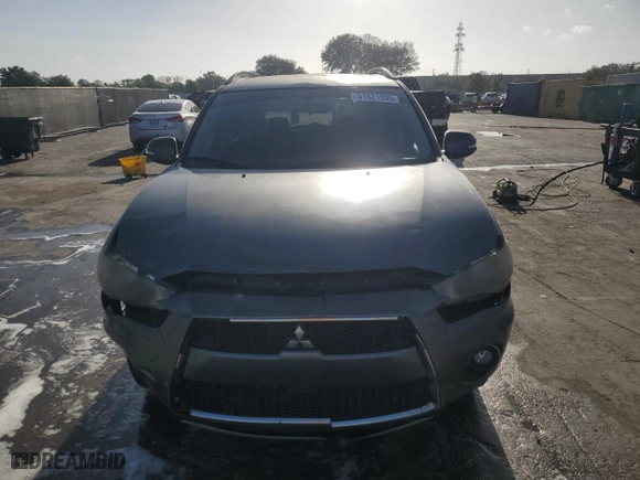 2010 Mitsubishi Outlander SE with VIN JA4AS3AW6AZ018626, listed as a Copart auction lot 51621035 with 184,953 mi miles and Salvage Title. Bid and sale history available at carsss.com. Image 5.