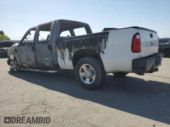 2008 Ford F-250 XL z VIN 1FTSW20R18ED45778, wystawiony jako Copart lot #55695935 z przebiegiem Nie podano mil oraz Nie do naprawy • Non repairable. Historia ofert i sprzedaży dostępna na DreamBid. Obrazek 2.