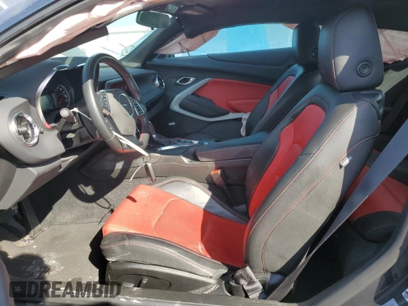 2023 Chevrolet Camaro 2LT z VIN 1G1FD1RS4P0155050, wystawiony jako Copart lot #46831745 z przebiegiem 46 792 mil mil oraz Szkoda całkowita • Salvage title. Historia ofert i sprzedaży dostępna na DreamBid. Obrazek 7.