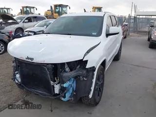 2017 Jeep Grand Cherokee Altitude z VIN 1C4RJFAG3HC707171, wystawiony jako IAAI lot #42145431 z przebiegiem 82 199 mil mil oraz . Historia ofert i sprzedaży dostępna na DreamBid. Obrazek 18.