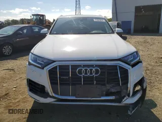 2020 Audi Q7 Premium z VIN WA1AJAF7XLD011977, wystawiony jako Copart lot #70385804 z przebiegiem 87 468 mil mil oraz Szkoda całkowita • Salvage title. Historia ofert i sprzedaży dostępna na DreamBid. Obrazek 5.