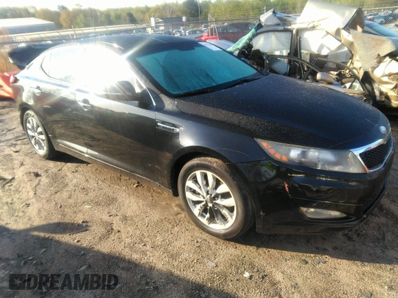 2013 Kia Optima LX with VIN 5XXGM4A79DG245406, listed as a IAAI auction lot 41911006 with 138,908 mi miles. Bid and sale history available at carsss.com. Image 1.