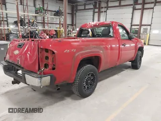 2008 Chevrolet Silverado 1500 1LT with VIN 1GCEK14008E131895, listed as a IAAI auction lot 41976247 with 178,669 mi miles and . Bid and sale history available at DreamBid. Image 4.