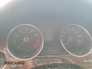 2010 Audi A8 z VIN WAURVAFA7AN005356, wystawiony jako Copart lot #57491155 z przebiegiem Nie podano mil oraz Tytuł czysty. Historia ofert i sprzedaży dostępna na DreamBid. Obrazek 9.