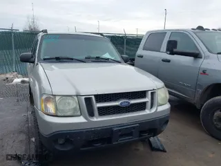 2003 Ford Explorer Sport Trac XLS with VIN 1FMZU77E63UC31712, listed as a IAAI auction lot 41645392 with 250,381 mi miles. Bid and sale history available at carsss.com. Image 6.