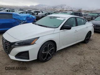 2023 Nissan Altima SR z VIN 1N4BL4CV2PN341708, wystawiony jako Copart lot #42837825 z przebiegiem 21 215 mil mil oraz Szkoda całkowita • Salvage title. Historia ofert i sprzedaży dostępna na DreamBid. Obrazek 1.