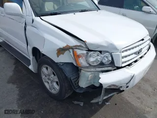 2002 Toyota Highlander with VIN JTEGF21A620068172, listed as a IAAI auction lot 41798425 with 168,647 mi miles. Bid and sale history available at carsss.com. Image 6.