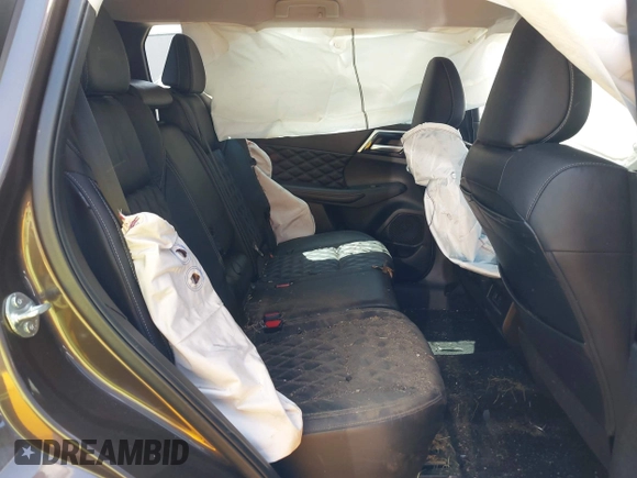 2022 Mitsubishi Outlander SEL z VIN JA4J4VA83NZ073287, wystawiony jako IAAI lot #42059579 z przebiegiem 45 092 mil mil oraz . Historia ofert i sprzedaży dostępna na DreamBid. Obrazek 8.