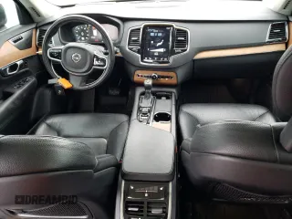 2021 Volvo XC90 Momentum z VIN YV4A22PK3M1711013, wystawiony jako Copart lot #86363804 z przebiegiem 99 219 mil mil oraz Szkoda całkowita • Salvage title. Historia ofert i sprzedaży dostępna na DreamBid. Obrazek 8.