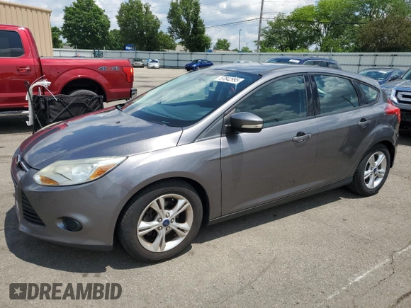 2014 Ford Focus SE z VIN 1FADP3K24EL160780, wystawiony jako Copart lot #57642995 z przebiegiem 121 462 mil mil oraz Szkoda całkowita • Salvage title. Historia ofert i sprzedaży dostępna na DreamBid. Obrazek 1.
