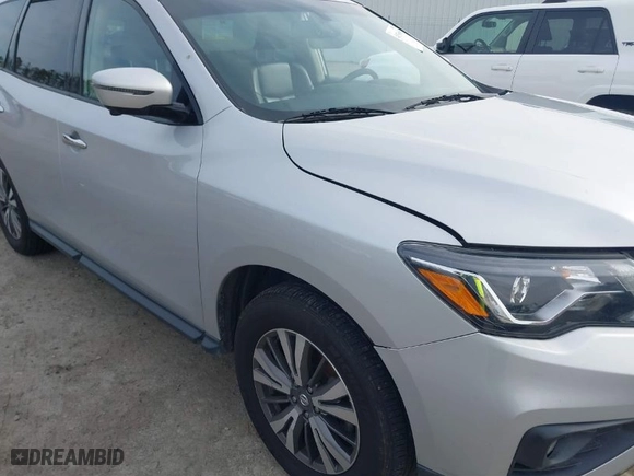 2018 Nissan Pathfinder SV with VIN 5N1DR2MM2JC602264, listed as a IAAI auction lot 41536689 with 193,225 mi miles. Bid and sale history available at carsss.com. Image 6.