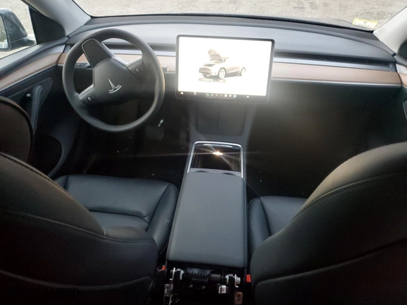 2023 Tesla Model Y Long Range with VIN 7SAYGAEE5PF928930, listed as a Copart auction lot 81572254 with 28,624 mi miles and Salvage Title. Bid and sale history available at carsss.com. Image 8.