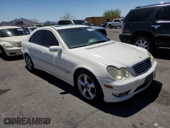 2005 Mercedes-Benz C 230 Kompressor с VIN WDBRF40J45F672944, выставлен на аукционе Copart как лот 57000985 с пробегом 194 056 миль миль и Чистый • Clean title. История ставок и продаж доступна на DreamBid. Изображение 4.