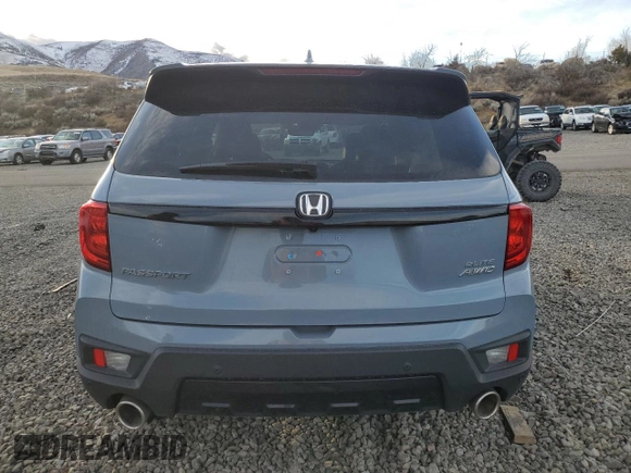 2023 Honda Passport Elite with VIN 5FNYF8H09PB011546, listed as a Copart auction lot 86207084 with 20,838 mi miles and Salvage Title. Bid and sale history available at carsss.com. Image 6.