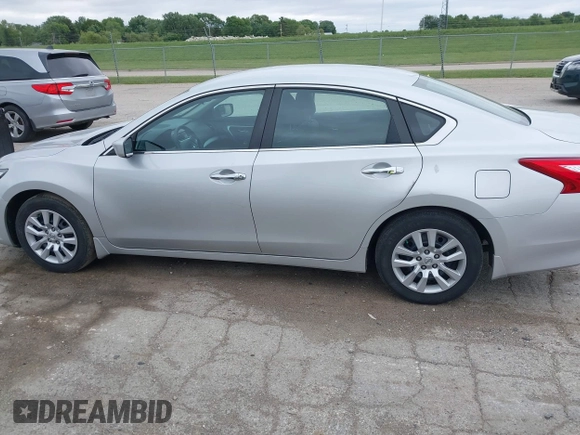 2017 Nissan Altima SV with VIN 1N4AL3AP9HC476384, listed as a IAAI auction lot 42331324 with 175,795 mi miles and . Bid and sale history available at DreamBid. Image 14.