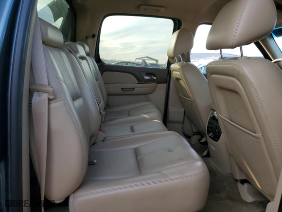 2011 Chevrolet Avalanche LT with VIN 3GNMCFE05BG396839, listed as a Copart auction lot 89218195 with 217,791 mi miles and Salvage Title. Bid and sale history available at carsss.com. Image 10.
