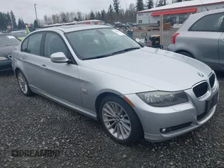 2011 BMW 3 Series 328i xDrive z VIN WBAPK5G50BNN26400, wystawiony jako IAAI lot #41885509 z przebiegiem 190 962 mil mil oraz . Historia ofert i sprzedaży dostępna na DreamBid. Obrazek 1.