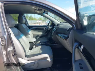 2015 Kia Sorento LX with VIN 5XYKTCA63FG654739, listed as a IAAI auction lot 42081544 with 121,024 mi miles. Bid and sale history available at carsss.com. Image 5.
