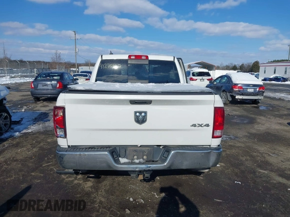 2018 Ram 1500 Big Horn z VIN 1C6RR7LG1JS113662, wystawiony jako IAAI lot #41274107 z przebiegiem 112 500 mil mil oraz . Historia ofert i sprzedaży dostępna na DreamBid. Obrazek 16.