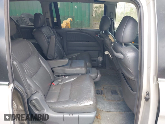 2006 Honda Odyssey EX-L z VIN 5FNRL38786B442374, wystawiony jako IAAI lot #42300958 z przebiegiem 338 841 mil mil oraz . Historia ofert i sprzedaży dostępna na DreamBid. Obrazek 8.
