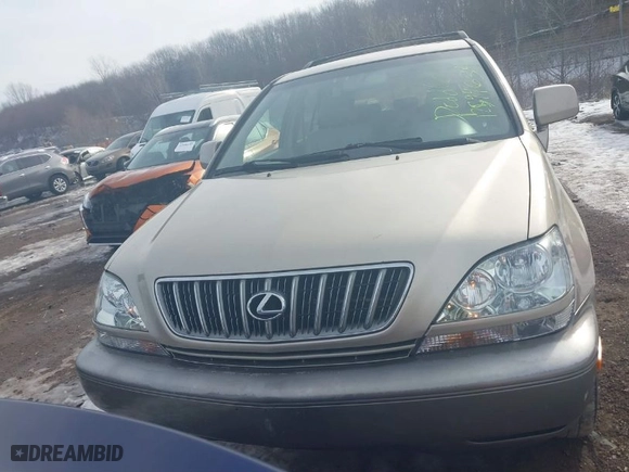 2001 Lexus RX 300 with VIN JTJHF10UX10186798, listed as a IAAI auction lot 41658998 with 177,746 mi miles. Bid and sale history available at carsss.com. Image 6.