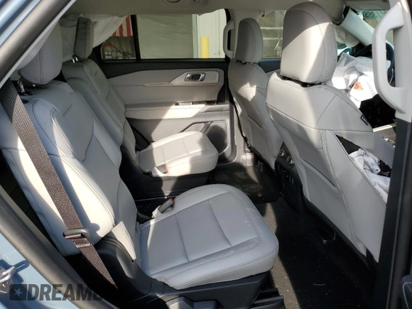 2025 Ford Explorer Active with VIN 1FMUK8DH1SGA42144, listed as a Copart auction lot 49801365 with 3,239 mi miles and Salvage Title. Bid and sale history available at carsss.com. Image 11.