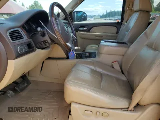 2008 GMC Yukon XL z VIN 1GKFK66888J152316, wystawiony jako Copart lot #60567035 z przebiegiem 193 873 mil mil oraz Szkoda całkowita • Salvage title. Historia ofert i sprzedaży dostępna na DreamBid. Obrazek 8.