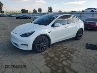 2022 Tesla Model Y Performance with VIN 7SAYGDEF1NF342071, listed as a Copart auction lot 43084905 with 30,534 mi miles and Salvage Title. Bid and sale history available at DreamBid. Image 1.