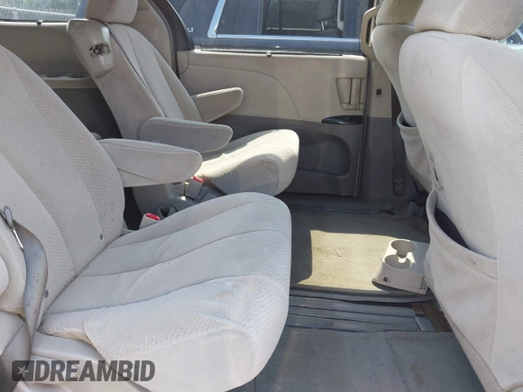 2012 Toyota Sienna LE AAS with VIN 5TDKK3DC5CS270609, listed as a IAAI auction lot 42602189 with 412,612 mi miles and . Bid and sale history available at DreamBid. Image 8.