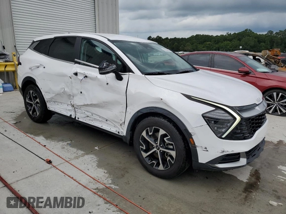 2024 Kia Sportage EX with VIN 5XYK33DF9RG148350, listed as a Copart auction lot 58558435 with 26,761 mi miles and Salvage title. Bid and sale history available at DreamBid. Image 4.