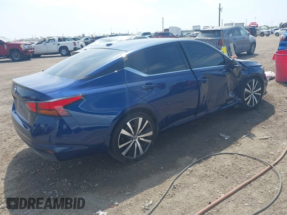 2020 Nissan Altima SR with VIN 1N4BL4CV4LC165329, listed as a IAAI auction lot 41777734 with 82,580 mi miles and . Bid and sale history available at carsss.com. Image 4.