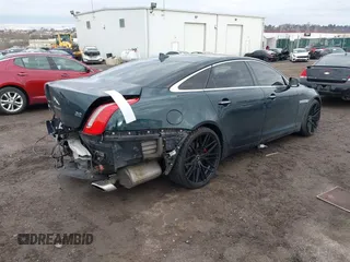 2015 Jaguar XJ Portfolio z VIN SAJWJ2GD7F8V84372, wystawiony jako IAAI lot #41489177 z przebiegiem 78 891 mil mil oraz . Historia ofert i sprzedaży dostępna na DreamBid. Obrazek 4.