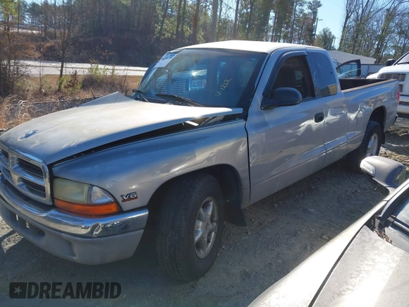 2000 Dodge Dakota with VIN 1B7GL22X9YS521262, listed as a IAAI auction lot 41635416 with 403,083 mi miles. Bid and sale history available at carsss.com. Image 17.