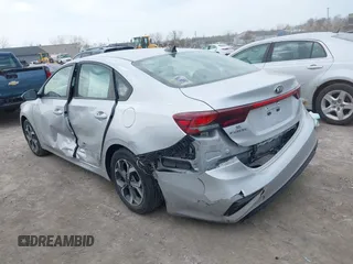 2019 Kia Forte LXS z VIN 3KPF24AD1KE006039, wystawiony jako IAAI lot #42076523 z przebiegiem 70 775 mil mil oraz . Historia ofert i sprzedaży dostępna na DreamBid. Obrazek 3.